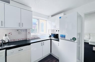 Ingham Grove, Lenton, Nottingham - Image 3